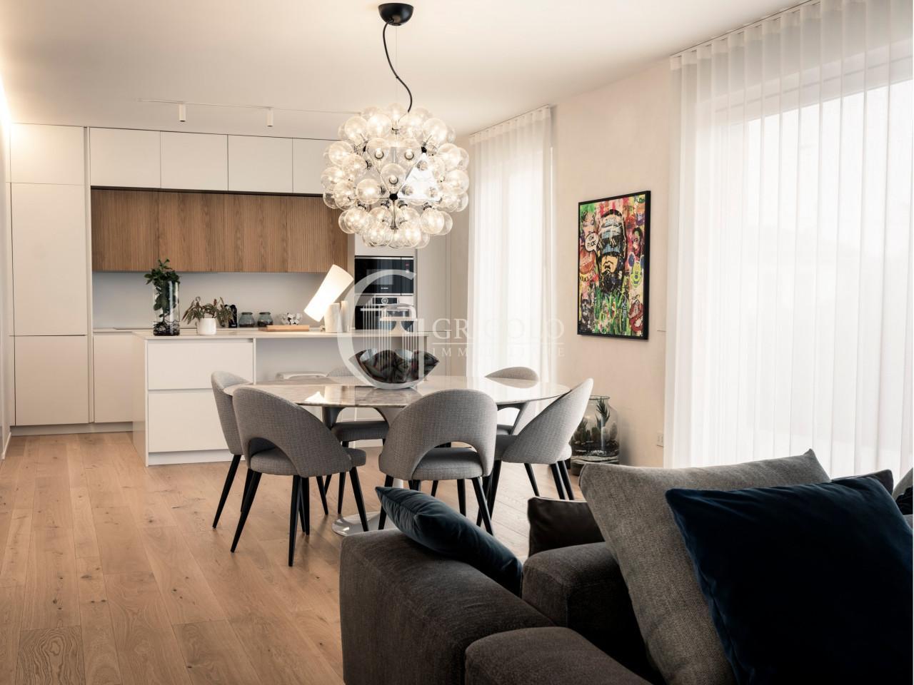 SAN LAZZARO Luminoso tricamere con terrazzo solarium GT310