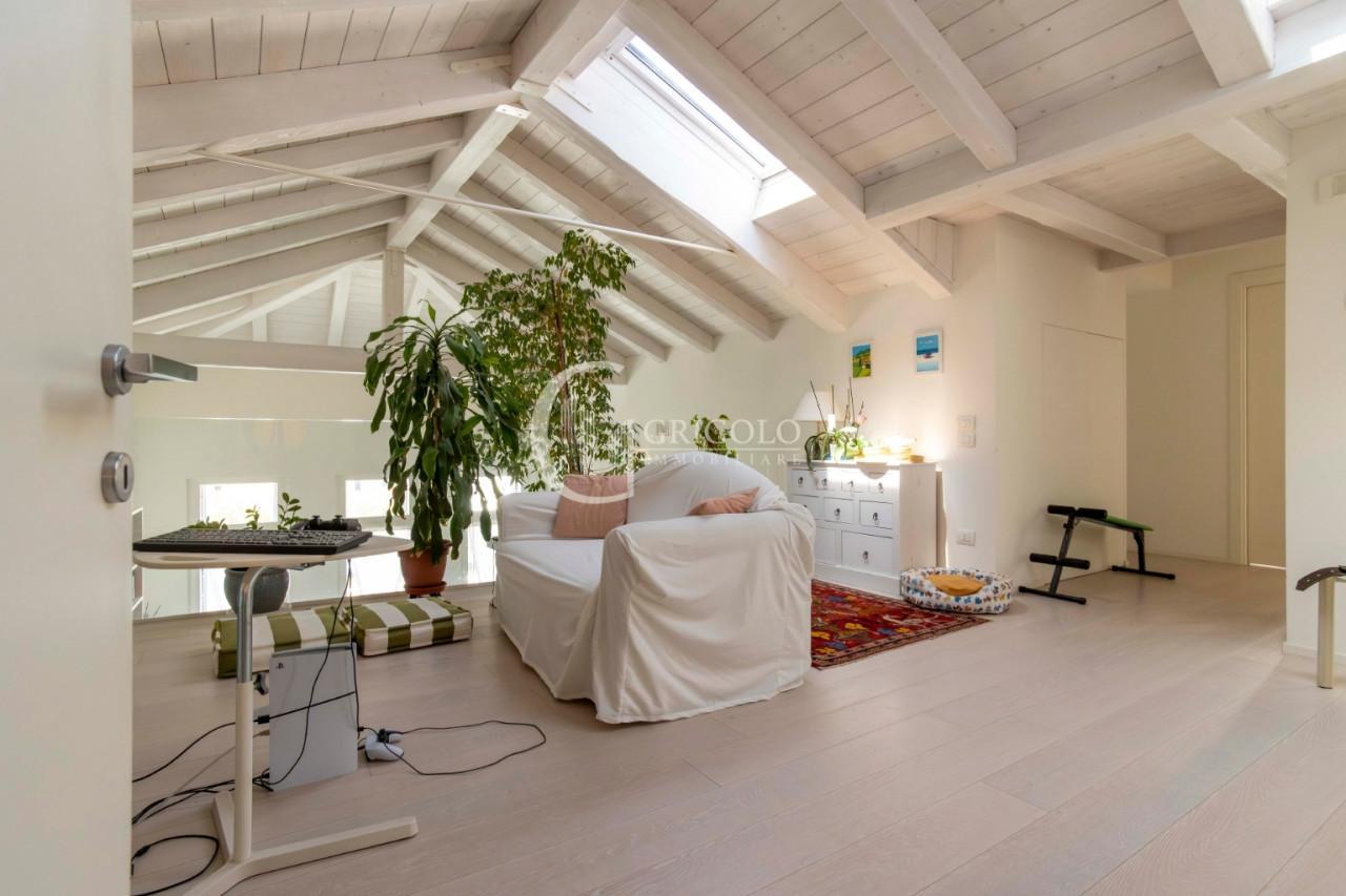 CENTRO STORICO Raffinato attico in duplex GT353