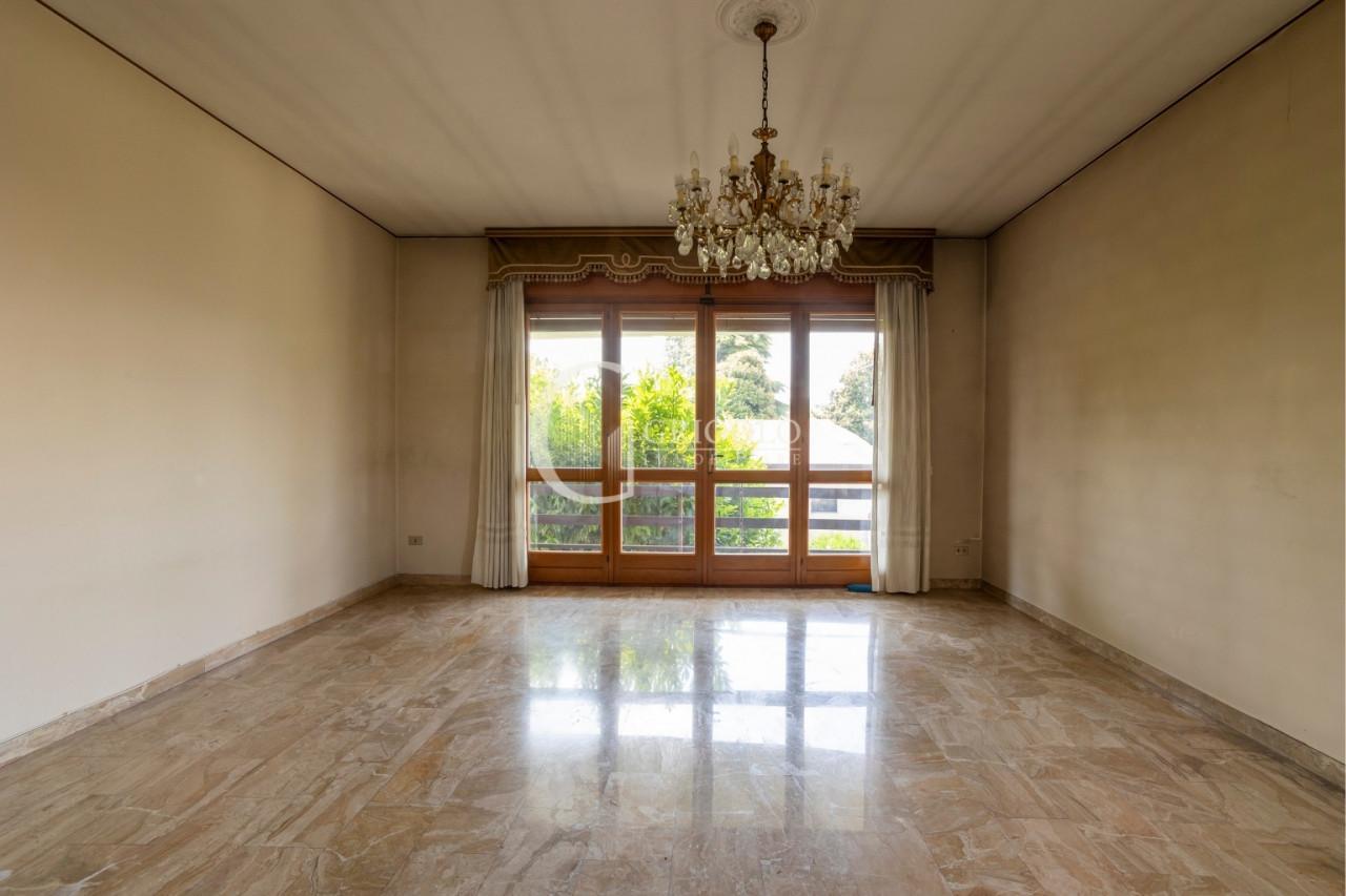S.M DEL ROVERE Accogliente villa singola GT554