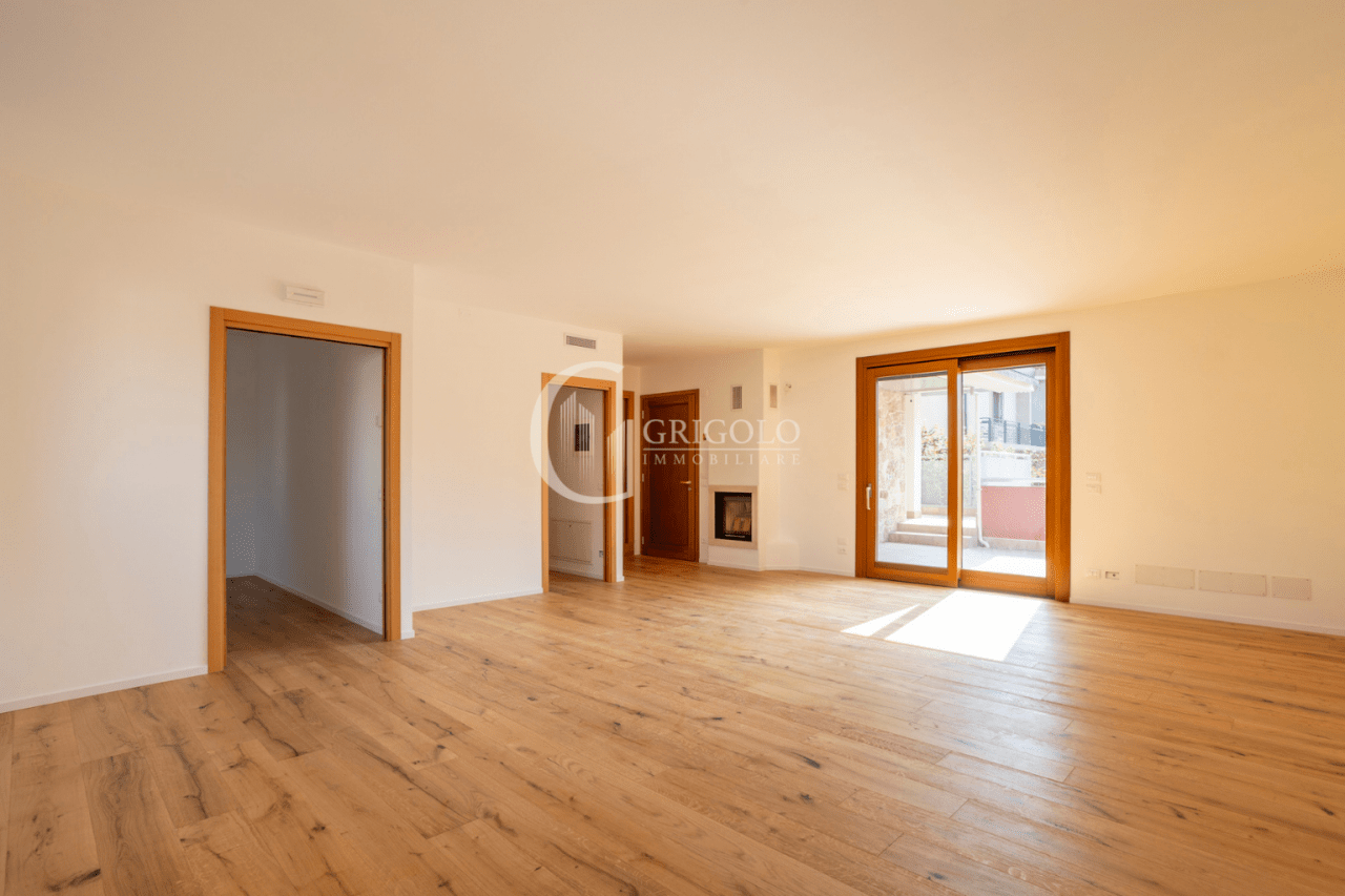 S.M DEL ROVERE Luminoso appartamento con terrazza abitabile GT306