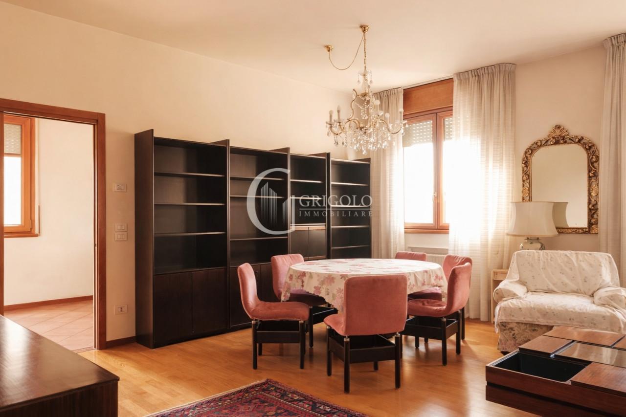 FUORI MURA Tricamere in zona residenziale tranquilla GT357