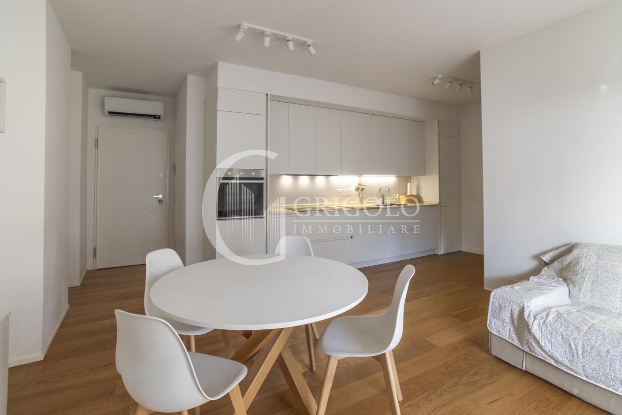 S.M. DEL ROVERE Recente appartamento con due camere GT207
